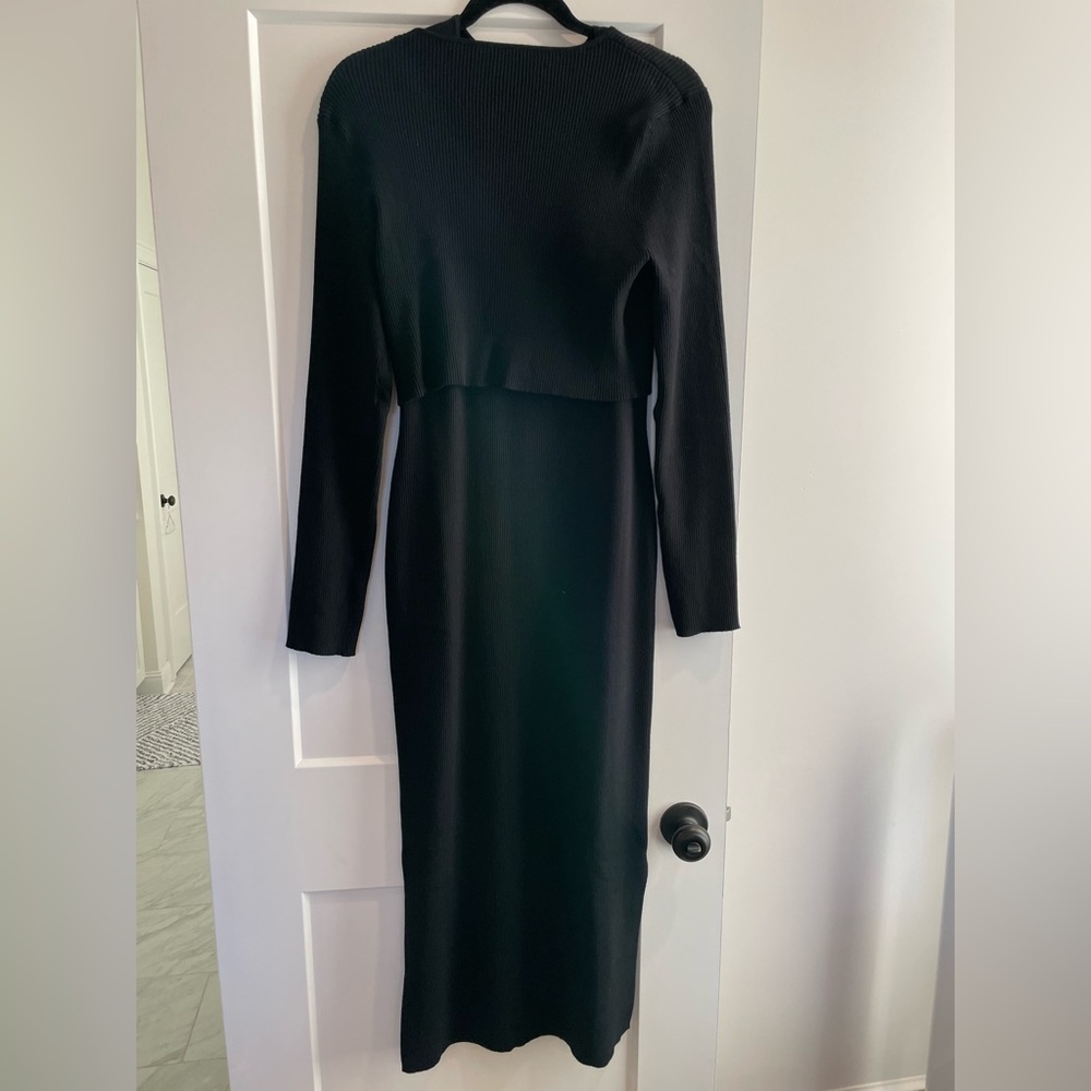 Maternity black cotton dress never worn.